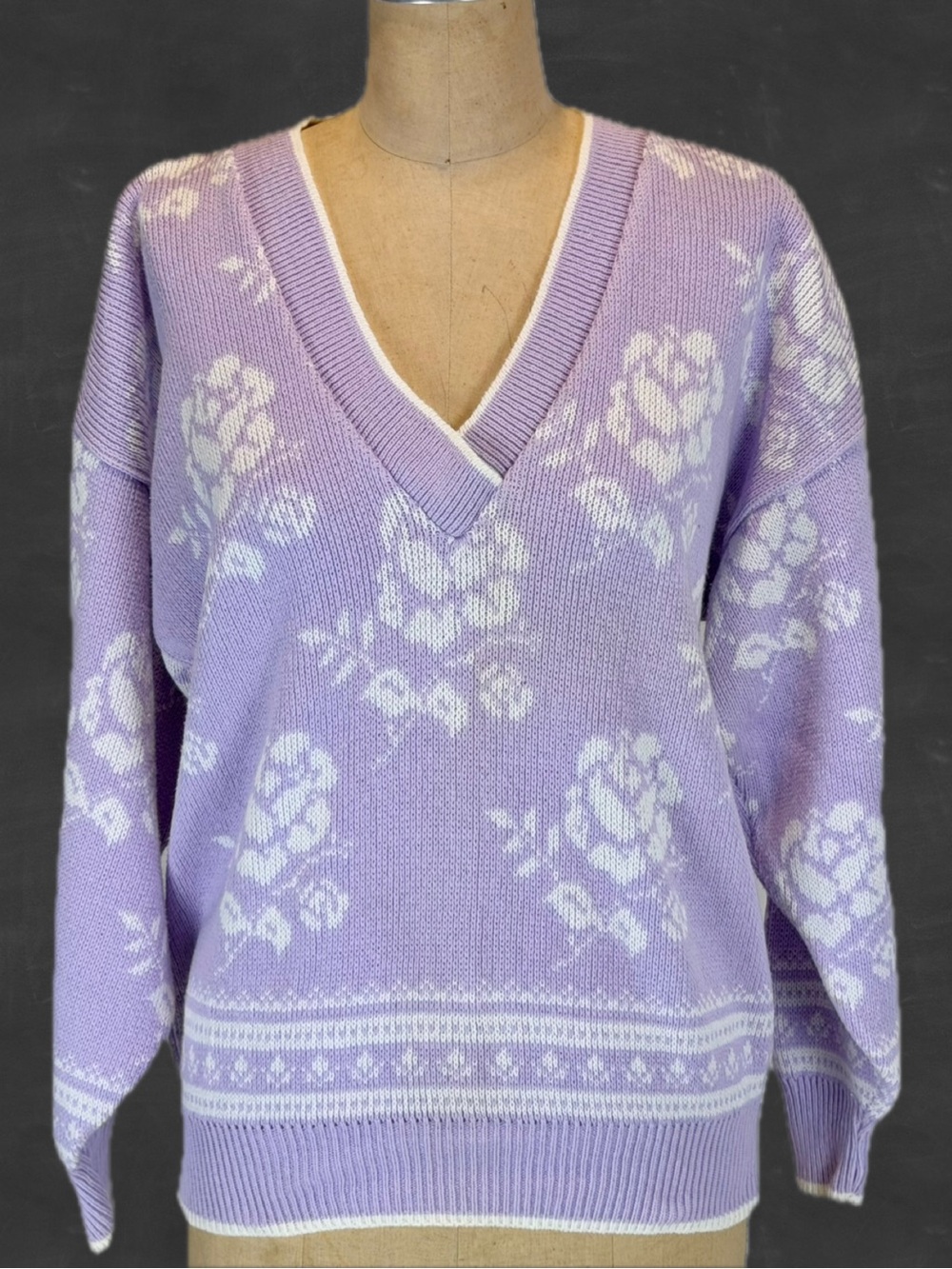 VINTAGE 80s lilac‎ lavender floral rose knit sweater v neck pastel purple white